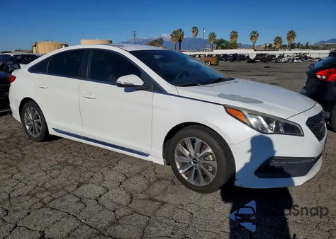 2015 Hyundai Sonata Sport z USA, uszkodzony, nr VIN 5NPE34AF3FH052029